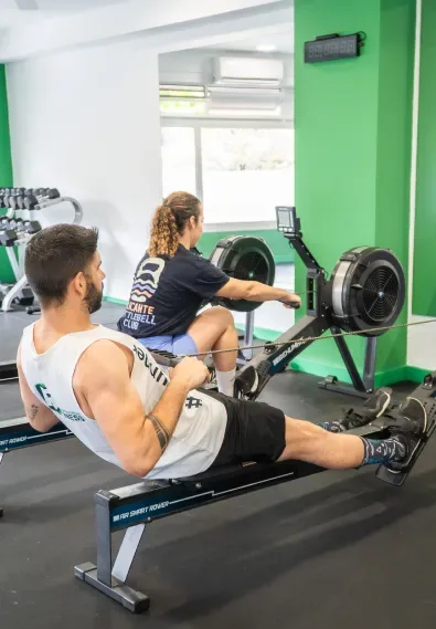 Entrenamiento de remo en B-Fitness