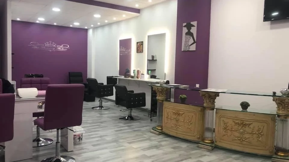 El interior del salón