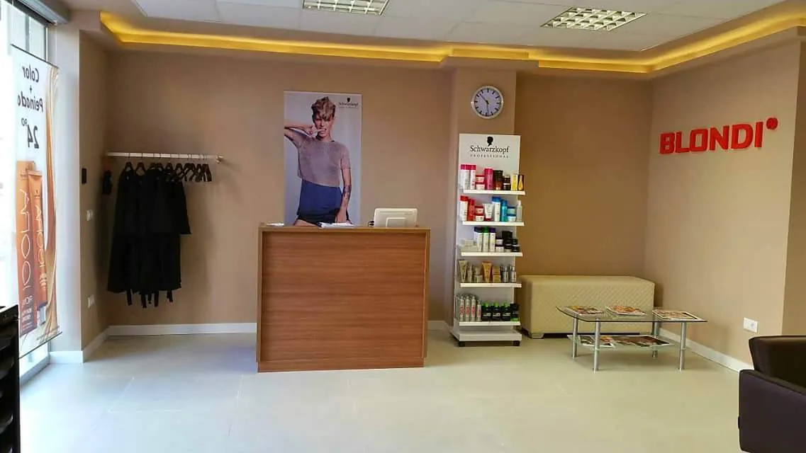 El salón Blondi por dentro