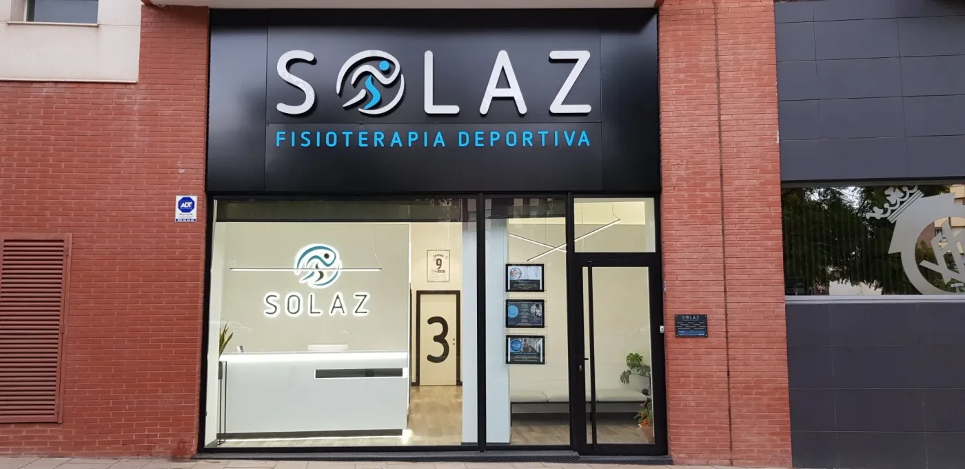 Fachada de Clínica Solaz en Alicante