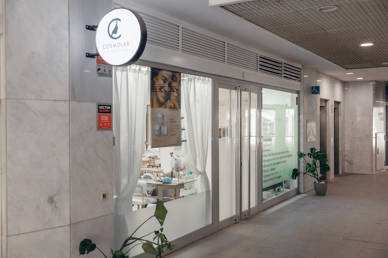 El acceso a CosmoLab