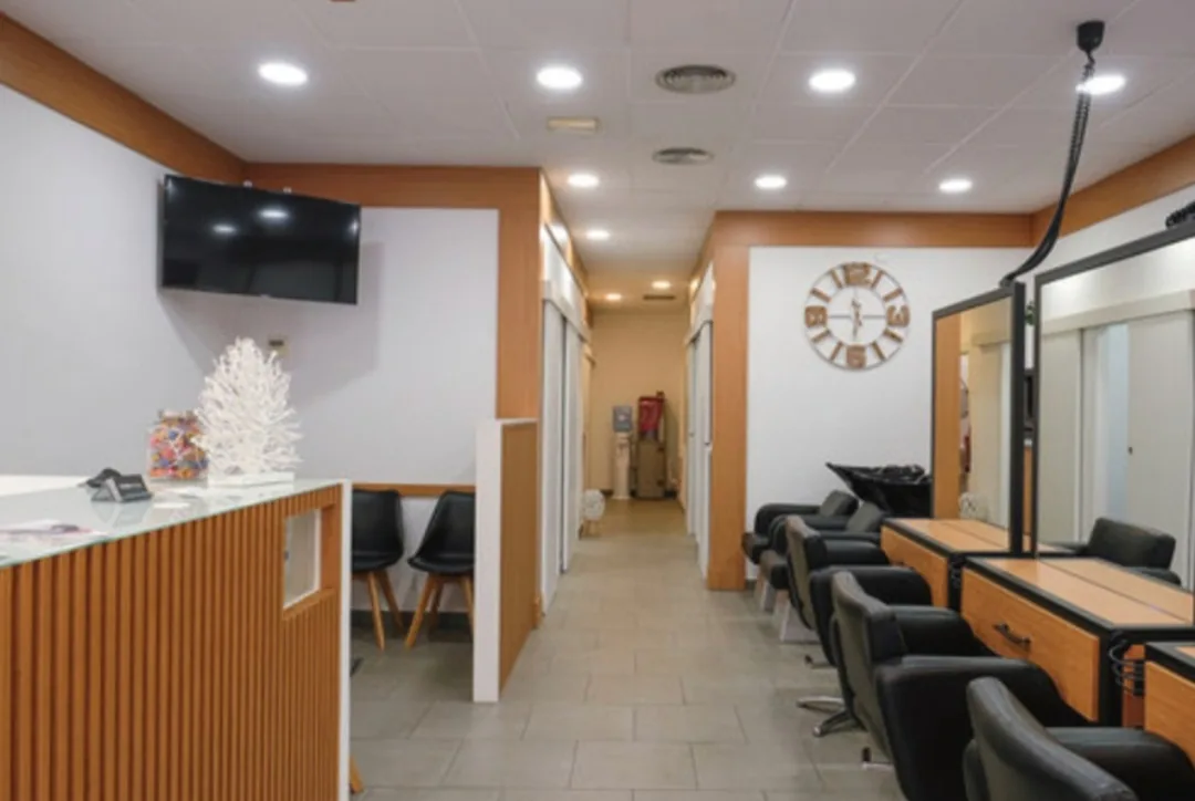 El salón por dentro