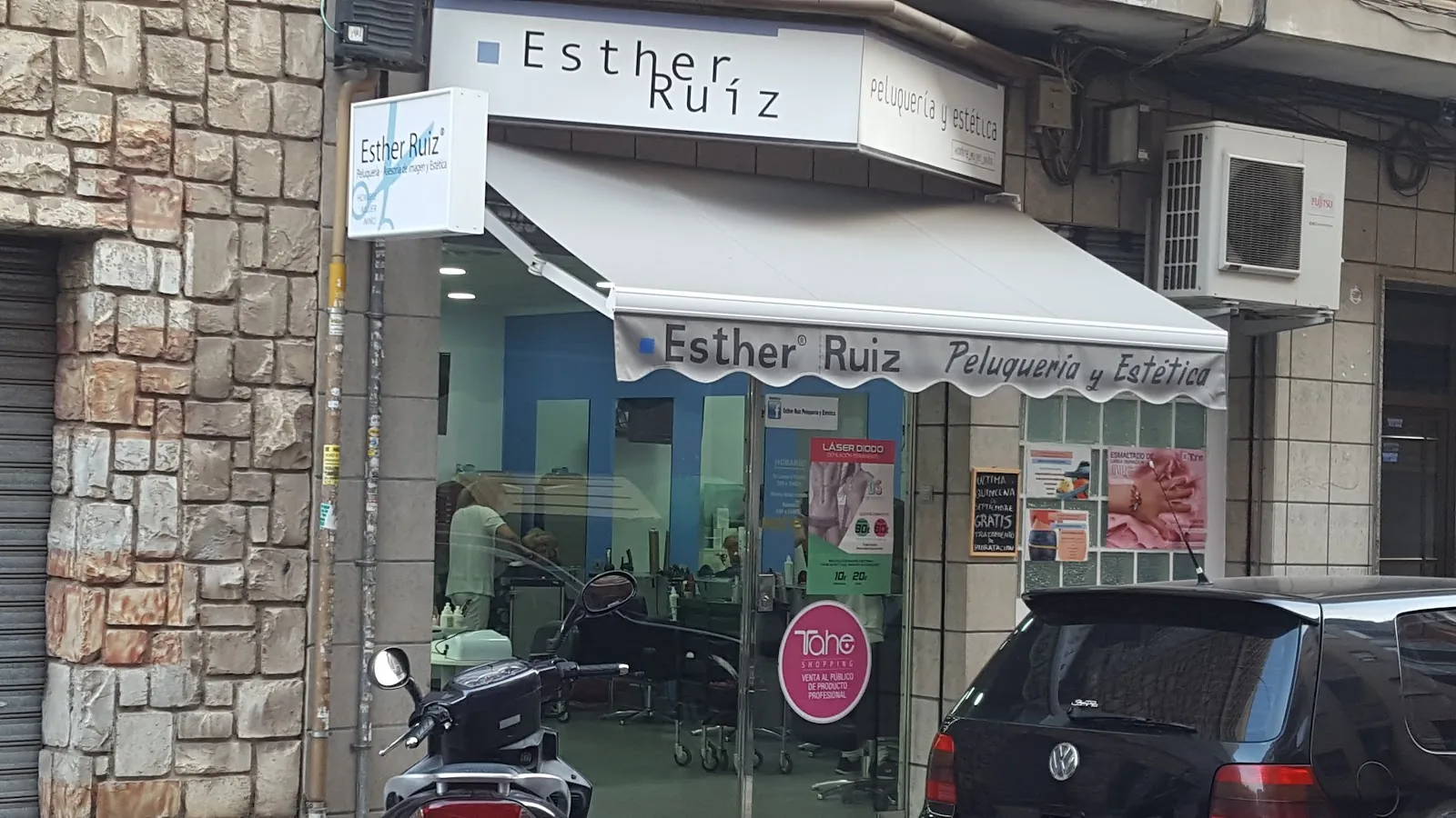 La fachada de Esther Ruiz en Benicalap