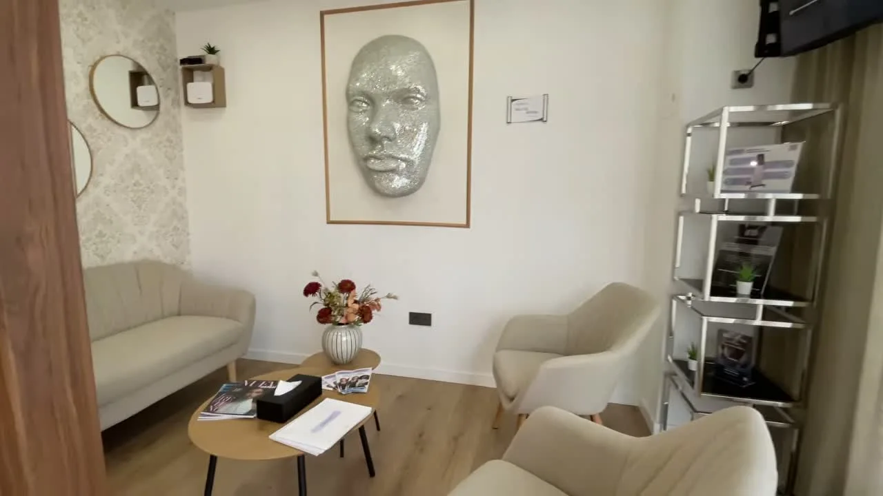 Sala de espera de Kuzmar Clinic