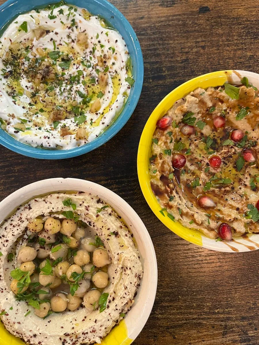 Hummus y baba ganoush de MESTIZO
