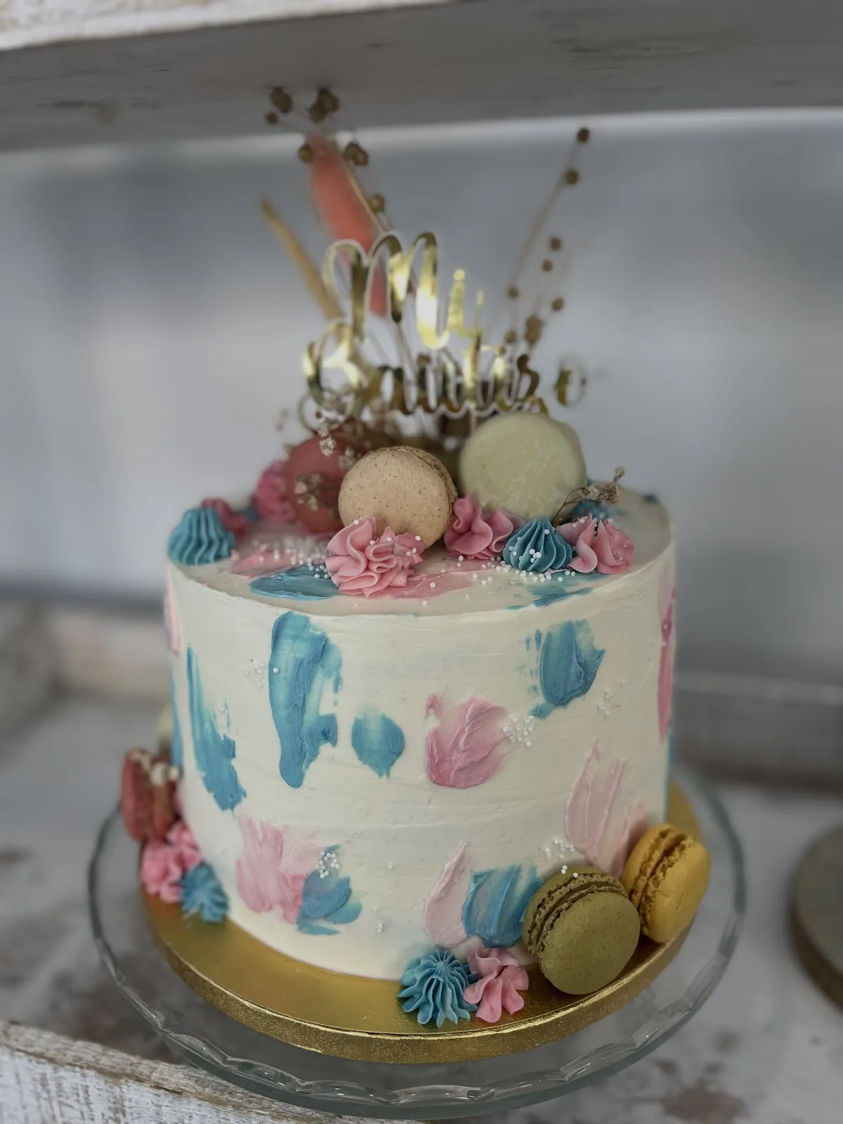 Tarta decorada de cumpleaños