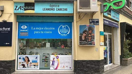 Fachada de Óptica Leandro Cabezas