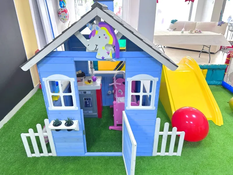 Casita de juegos de PequeTribu Park