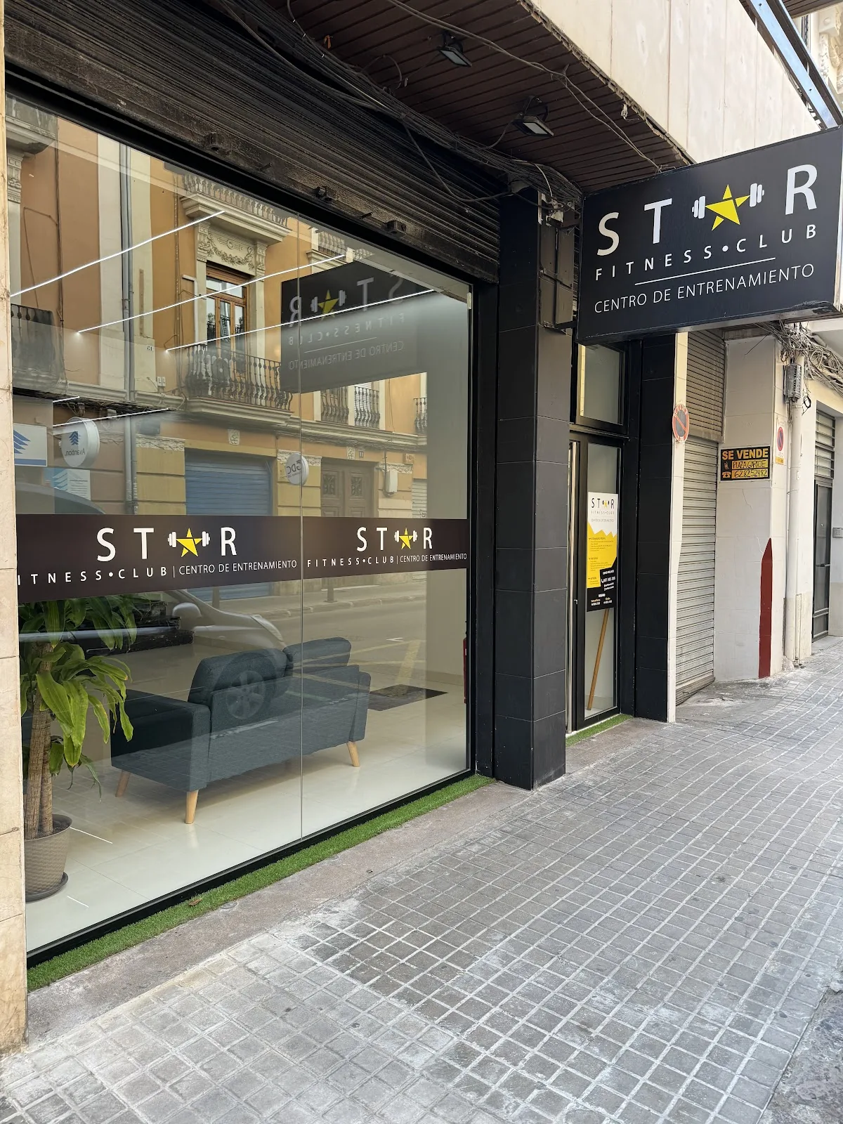 La entrada de Star Fitness Club