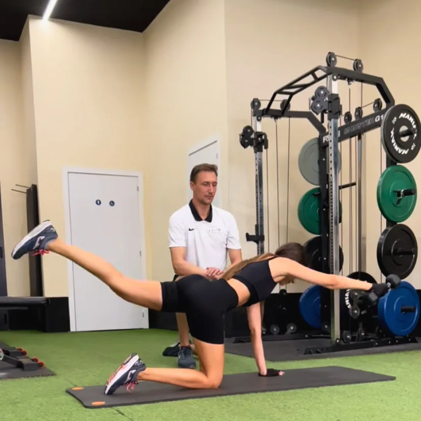 Sesión de entrenamiento personal en Star Fitness Club