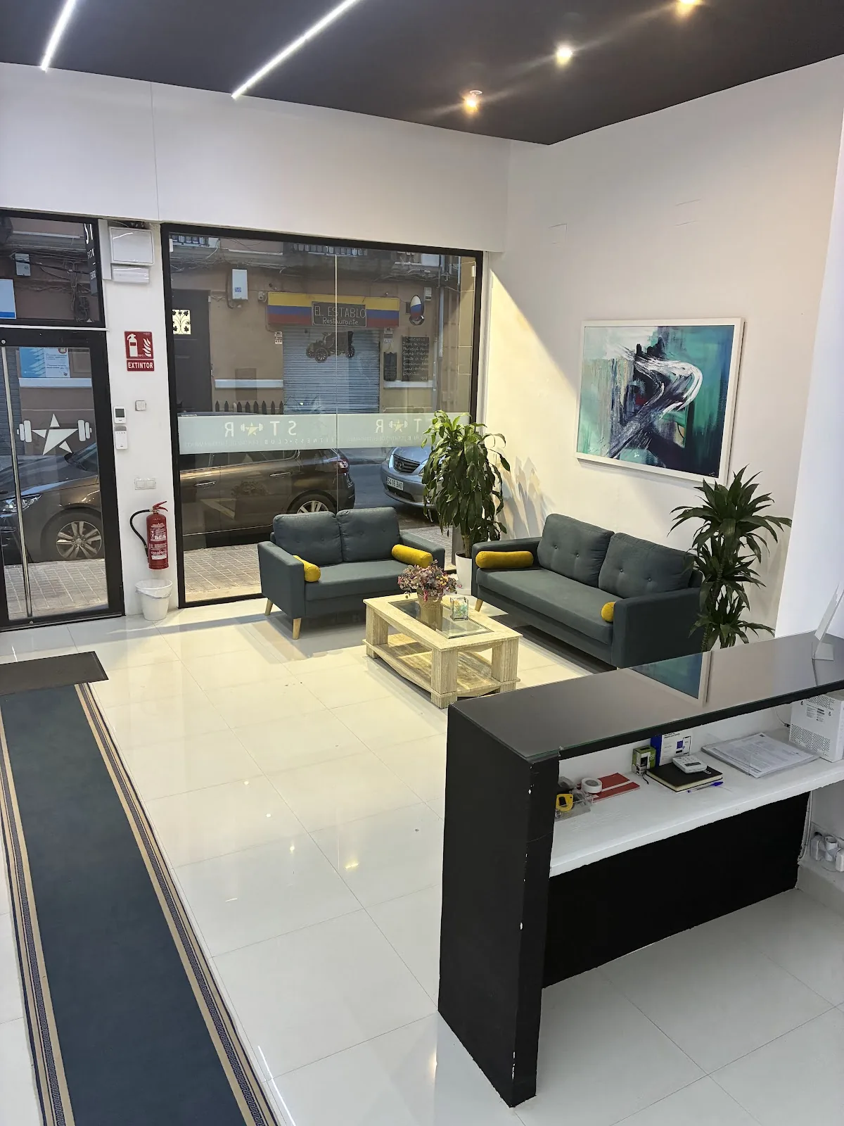 Recepción y zona de espera